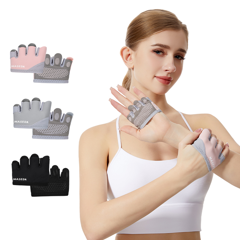 Pair of Fitness Fingerless Glo - Yoga Of Fitness 评论和价格