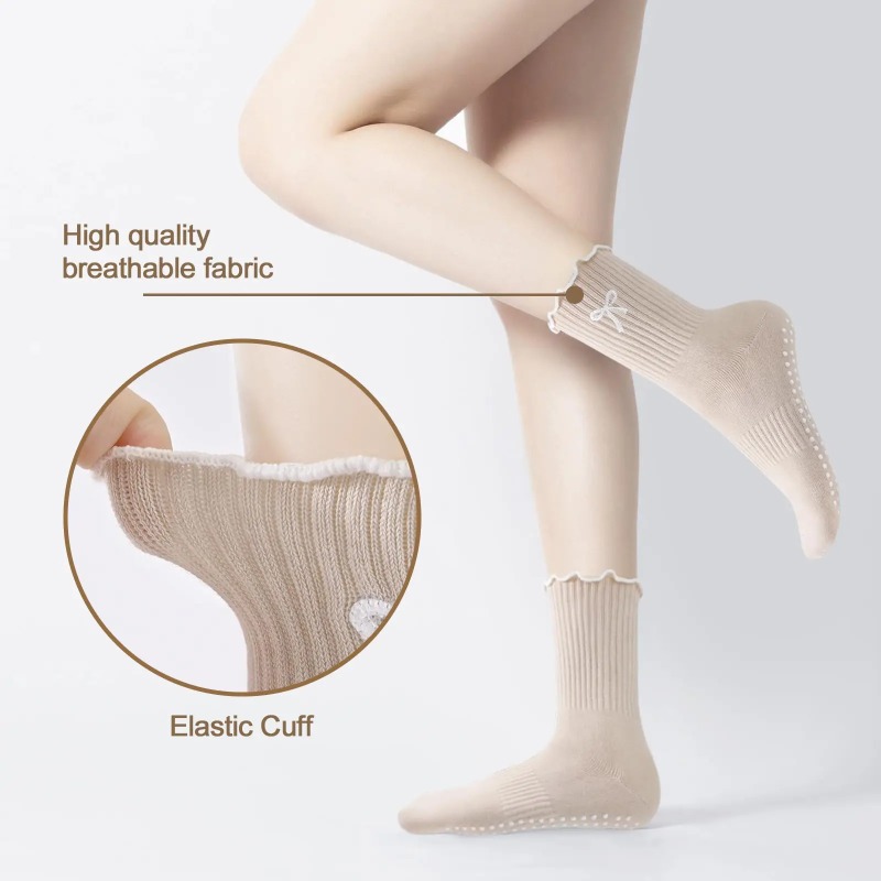 Professional Yoga Socks, Cotto - Yoga & Fitness Center 评论和价格